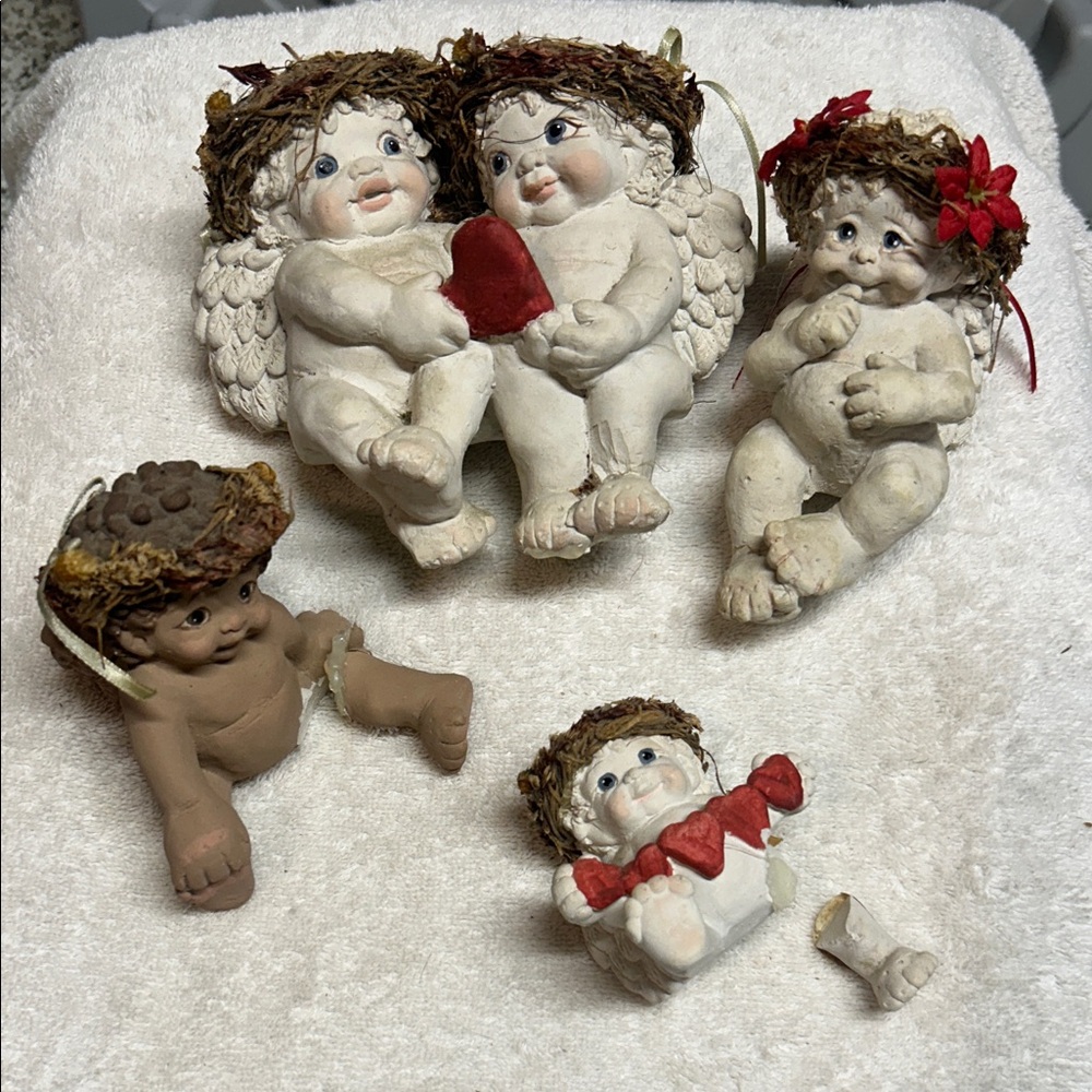 Set of 4 Vintage Dreamsicle Figurines